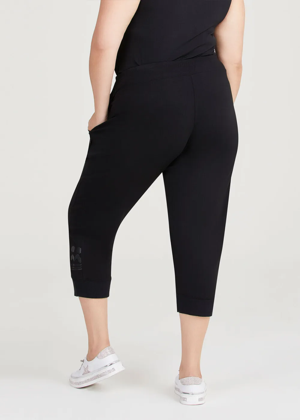 Natural Lulu Crop Pant