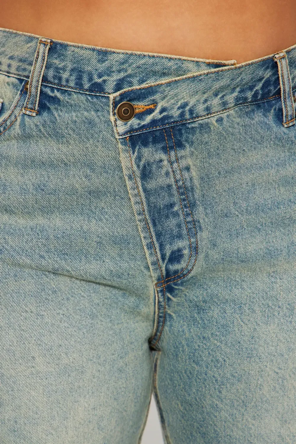 Crossover Tinted Ripped Straight Leg Jeans - Vintage Wash