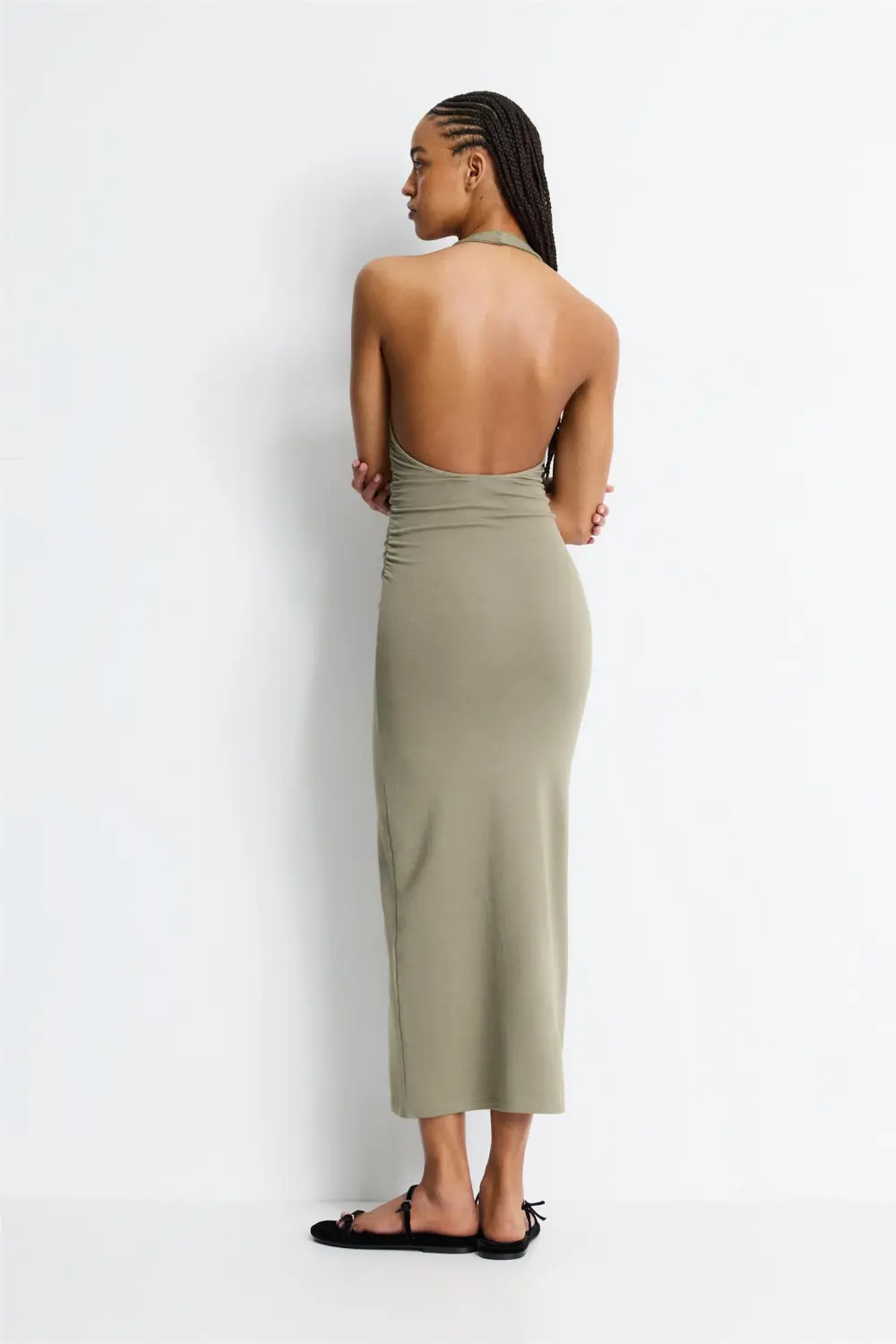 Vestido midi halter frunces