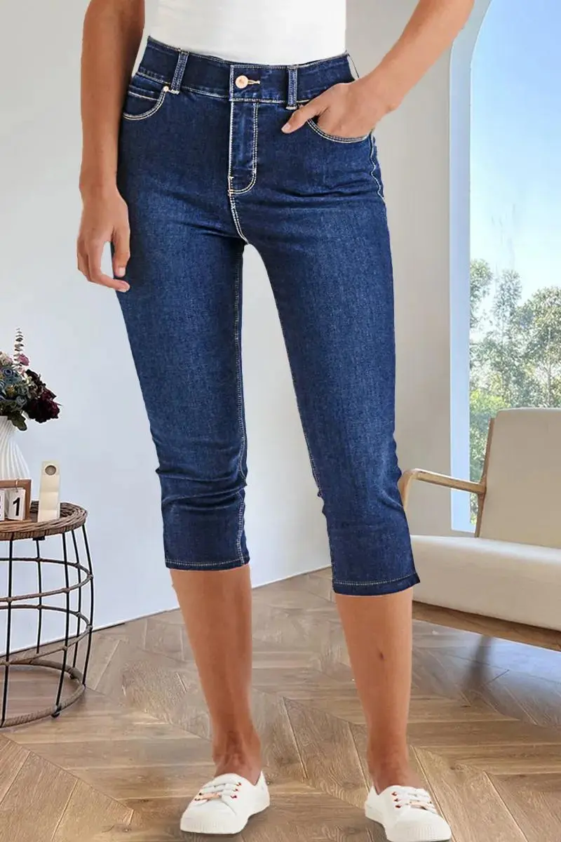 Floral Embroidered Split Hem High Rise Capri Jeans