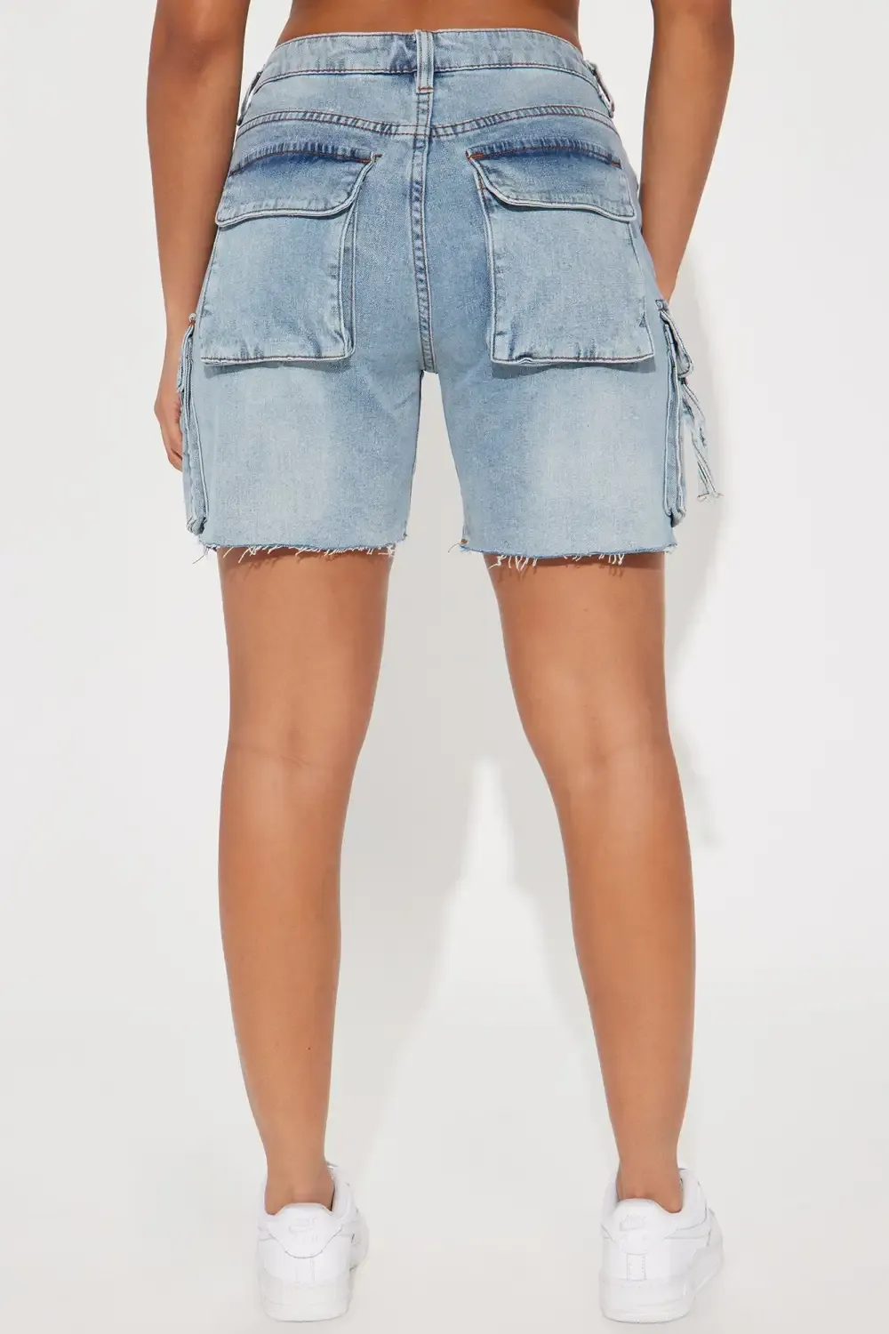Find A Way Stretch Cargo Denim Shorts - Light Wash