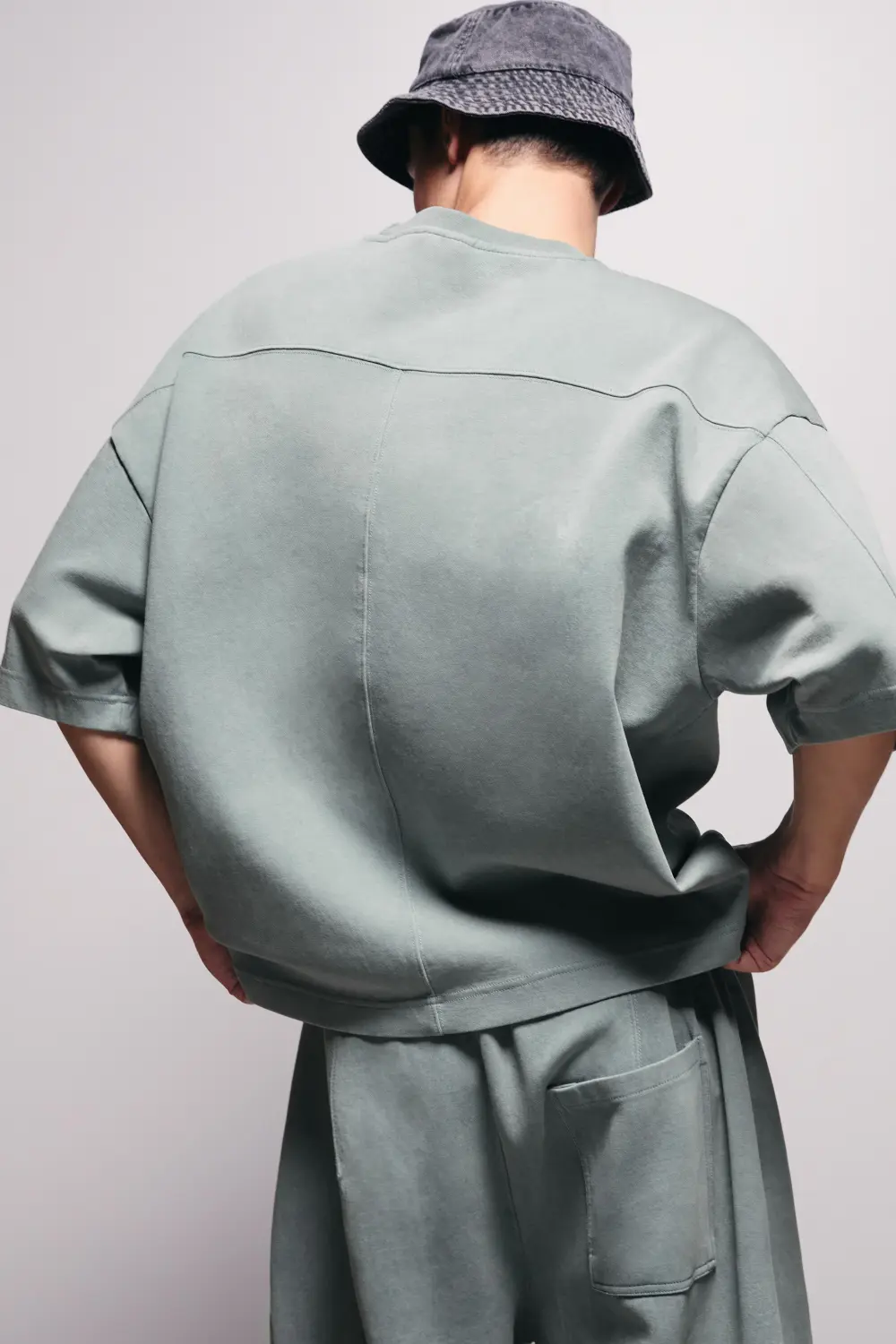 Boxy short sleeve sweatshirt