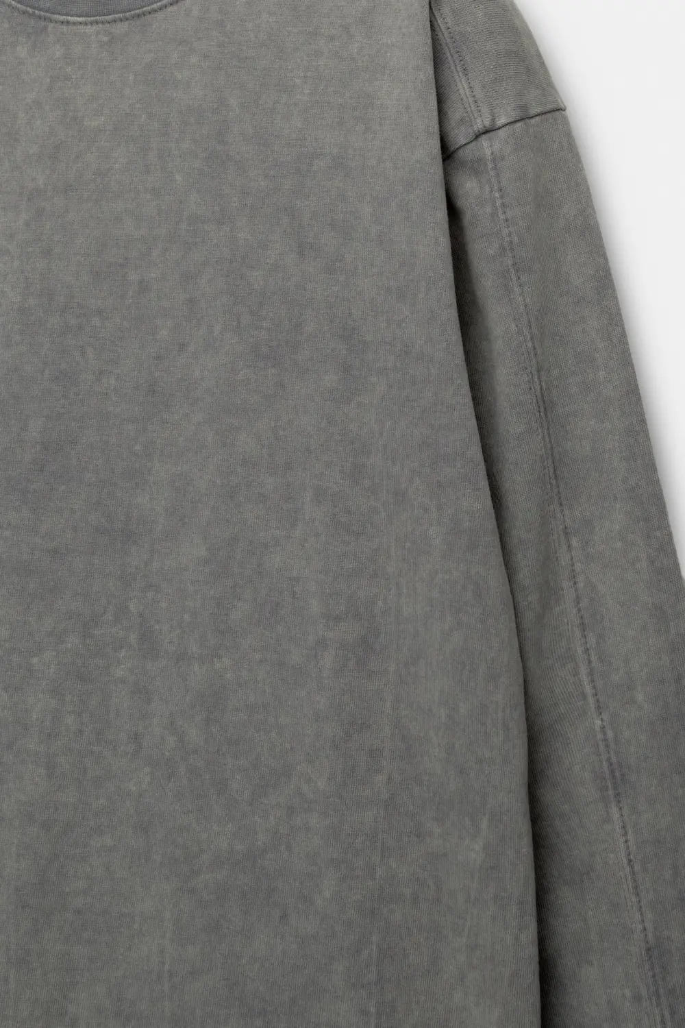 Faded T-shirt with frayed hem