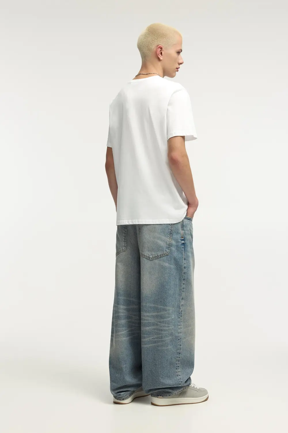 Super baggy washed finish jeans