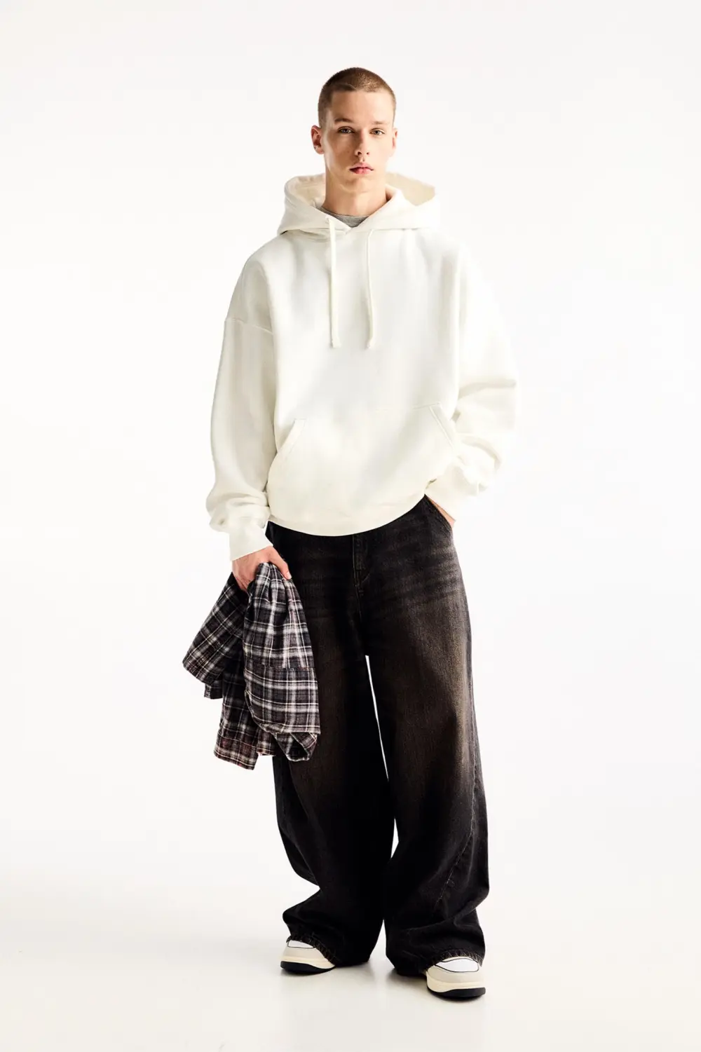 Sudadera básica capucha