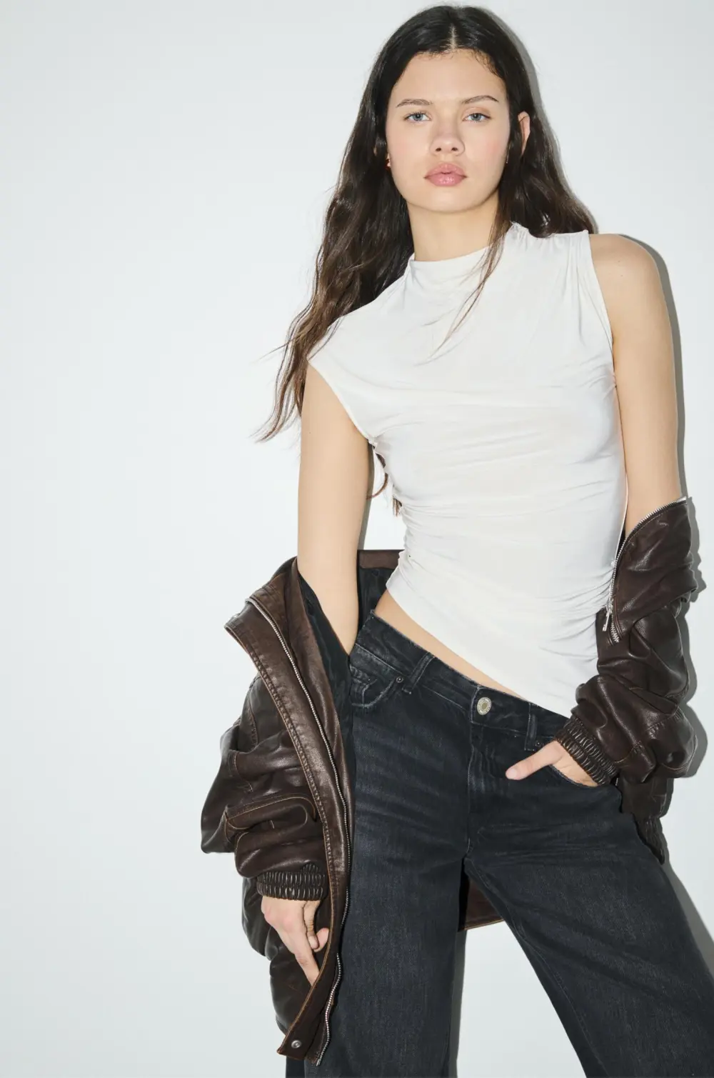 Asymmetric gathered T-shirt