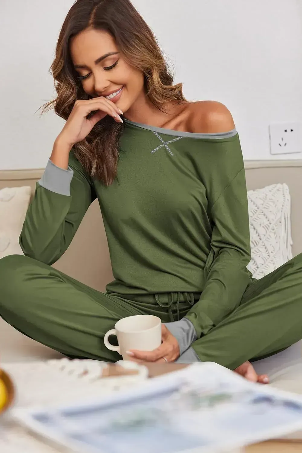 Women's Pajamas Sets Long Sleeve with Plaid Pants Soft Sleepwear O Neck 2 Piece Pjs Joggers Loung Set with Pockets