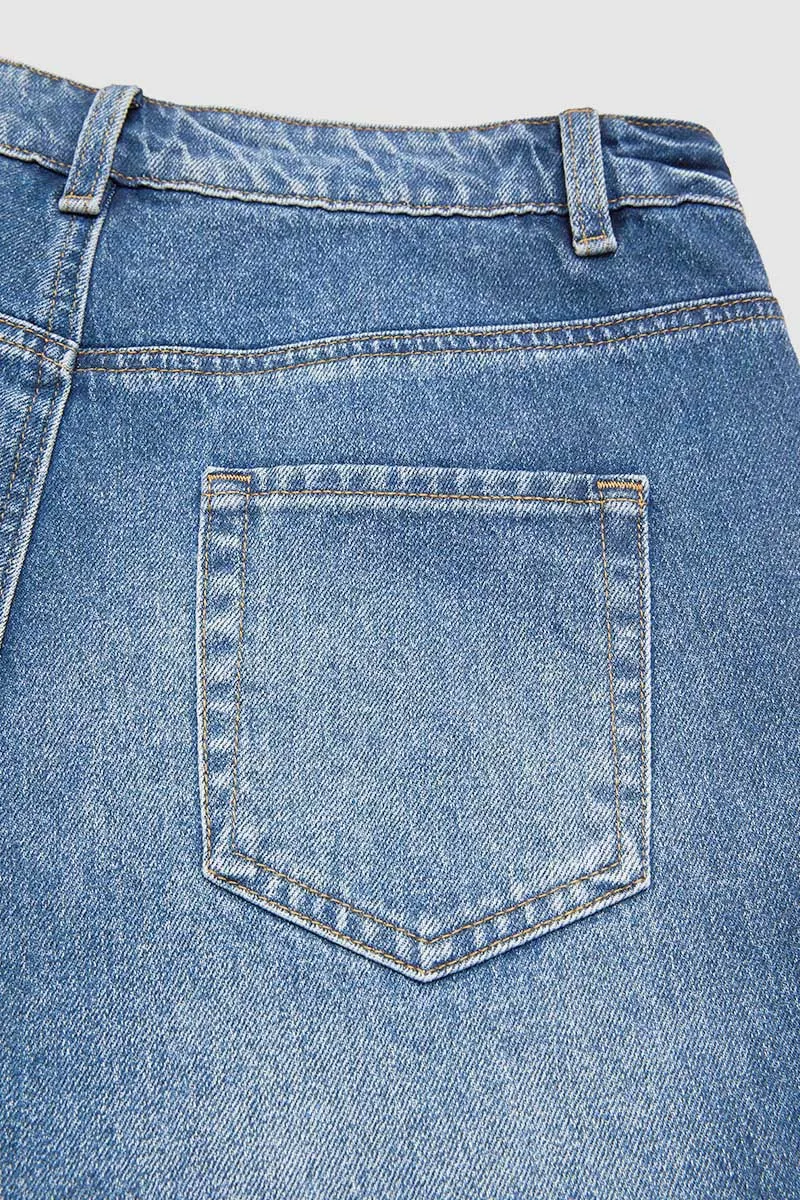 Wash Ripped Raw Hem Mid Rise Crop Jeans