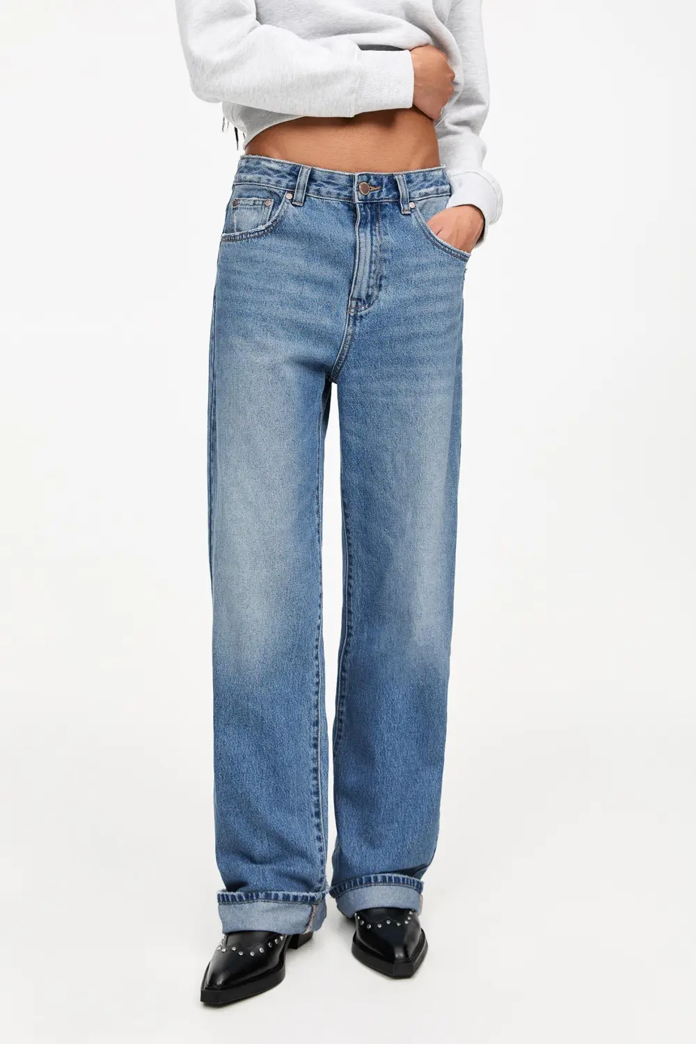 Jeans baggy rectos vuelta bajo