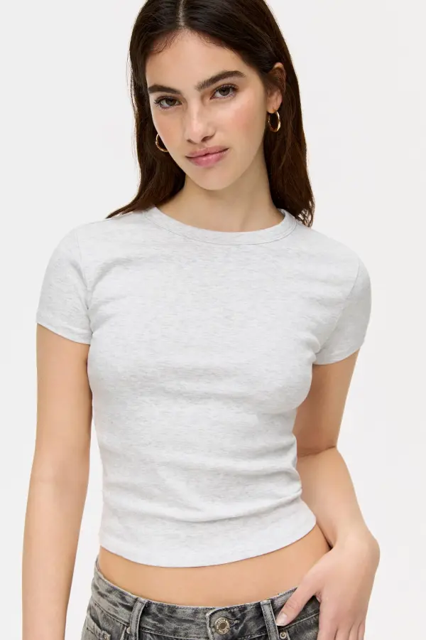 Camiseta básica ajustada