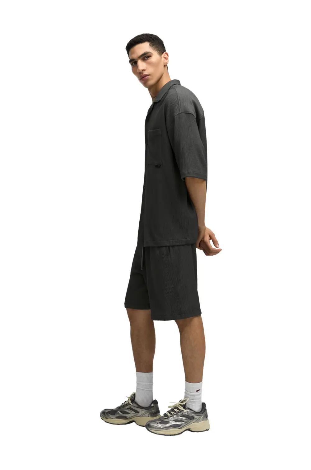 Flowing Bermuda shorts