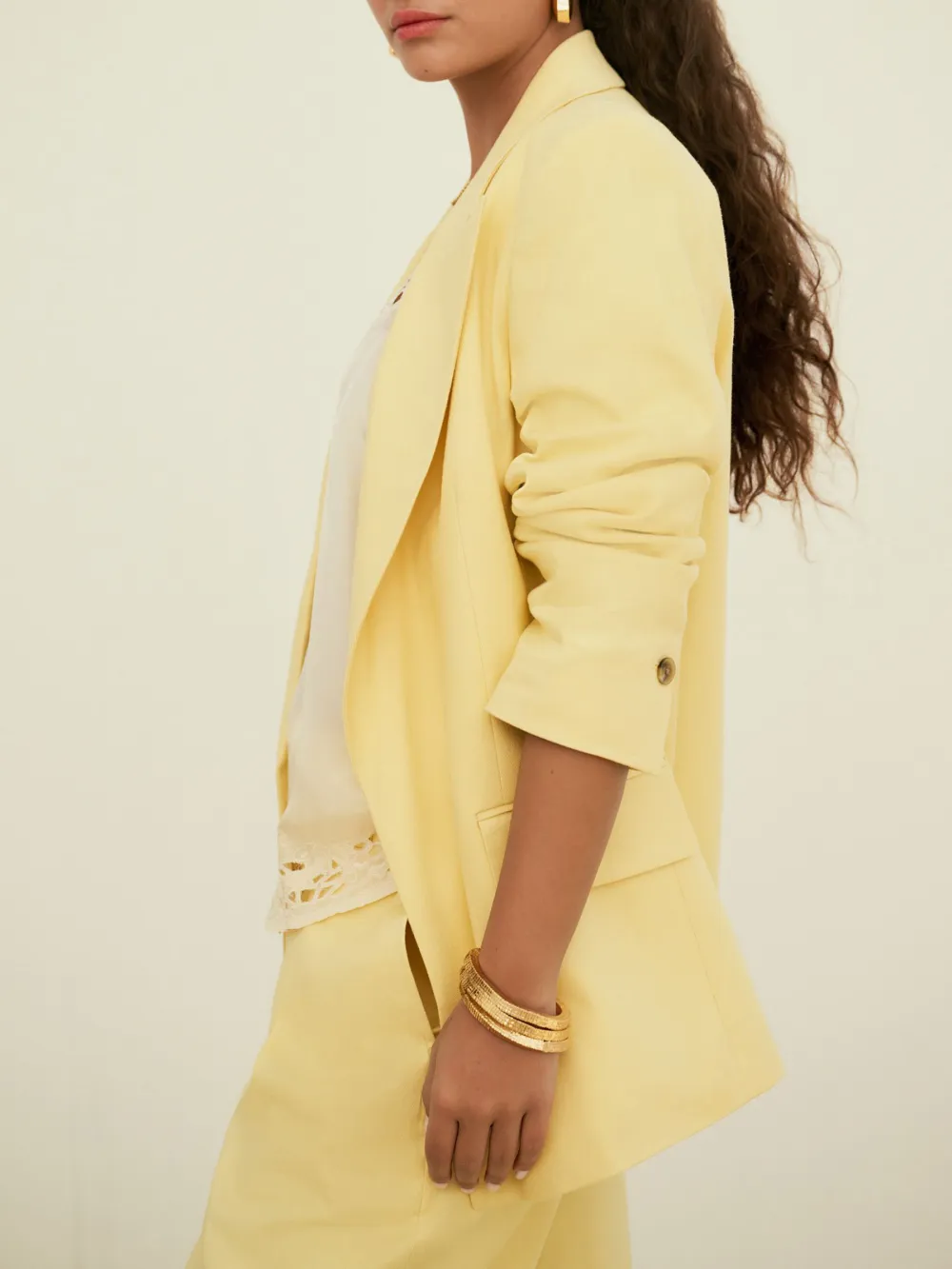 Custom Suits Paired With Linen Fabric