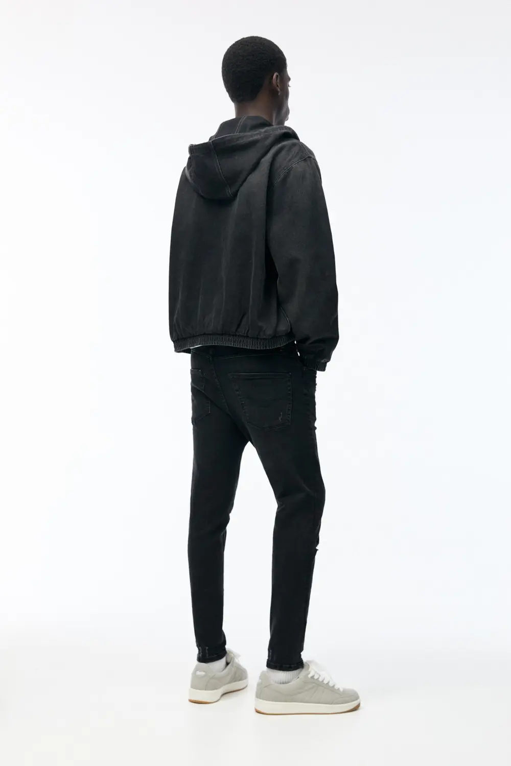 Ripped carrot fit jeans