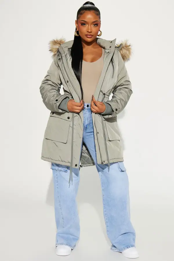 Cold News Puffer Jacket - Olive