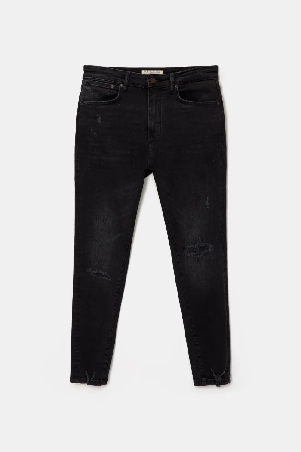 Ripped carrot fit jeans