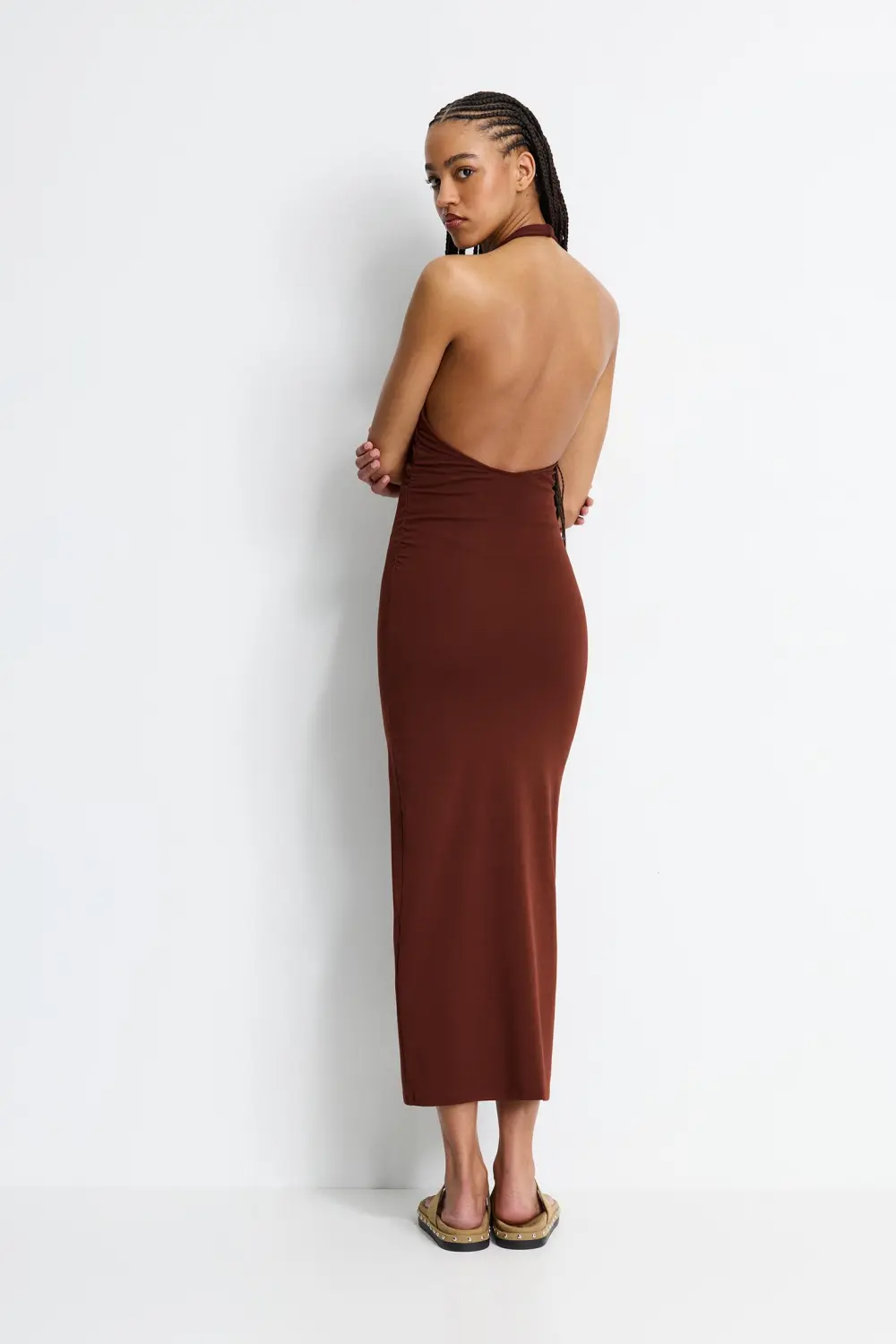 Vestido midi halter frunces