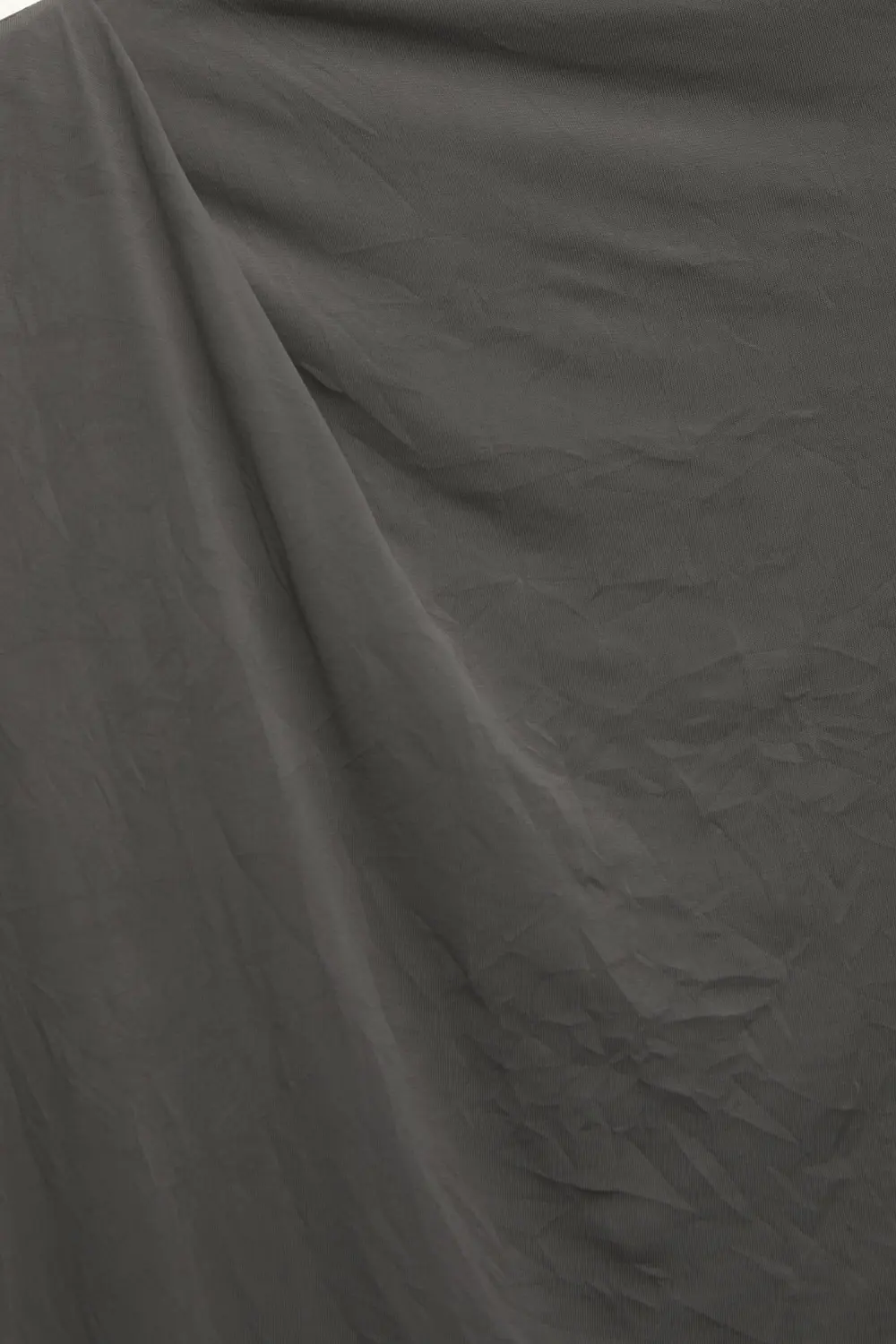 Asymmetric creased-effect T-shirt
