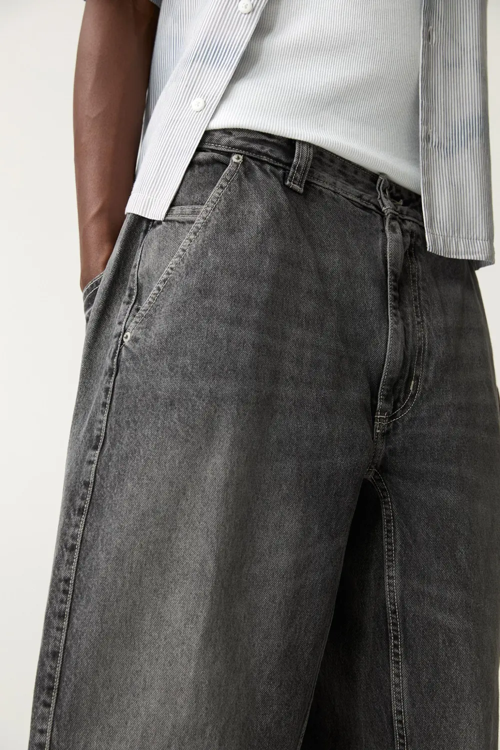 Balloon fit jeans