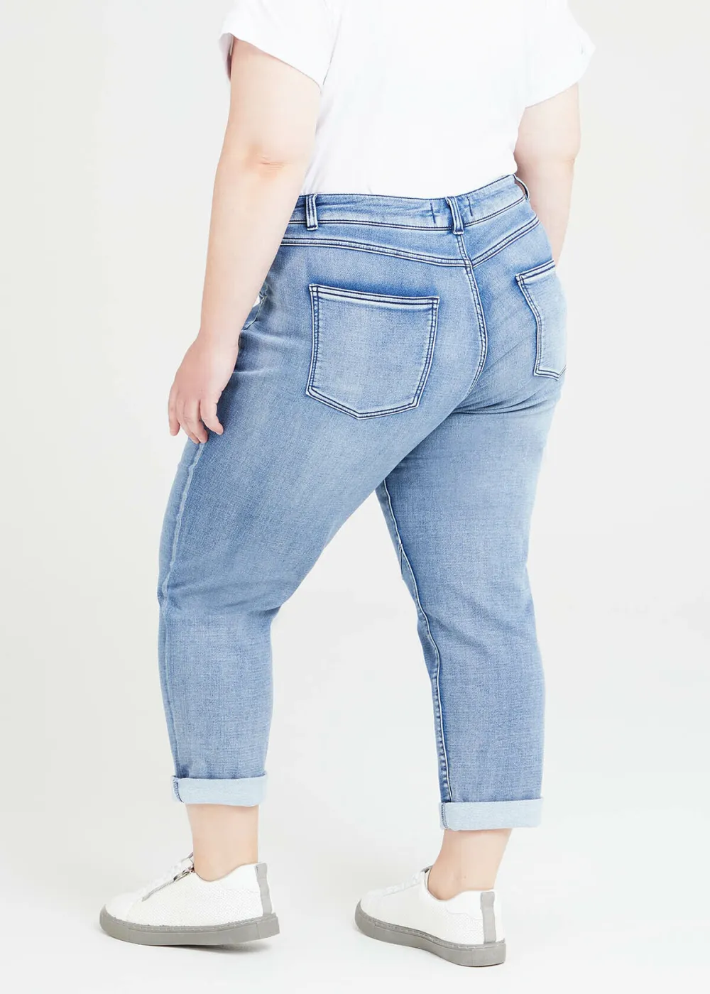 Petite Easy Fit Denim Jean