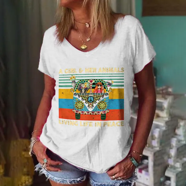 A Girl And Her Animal Living Life In Peace Women Old Hippies T-shirt