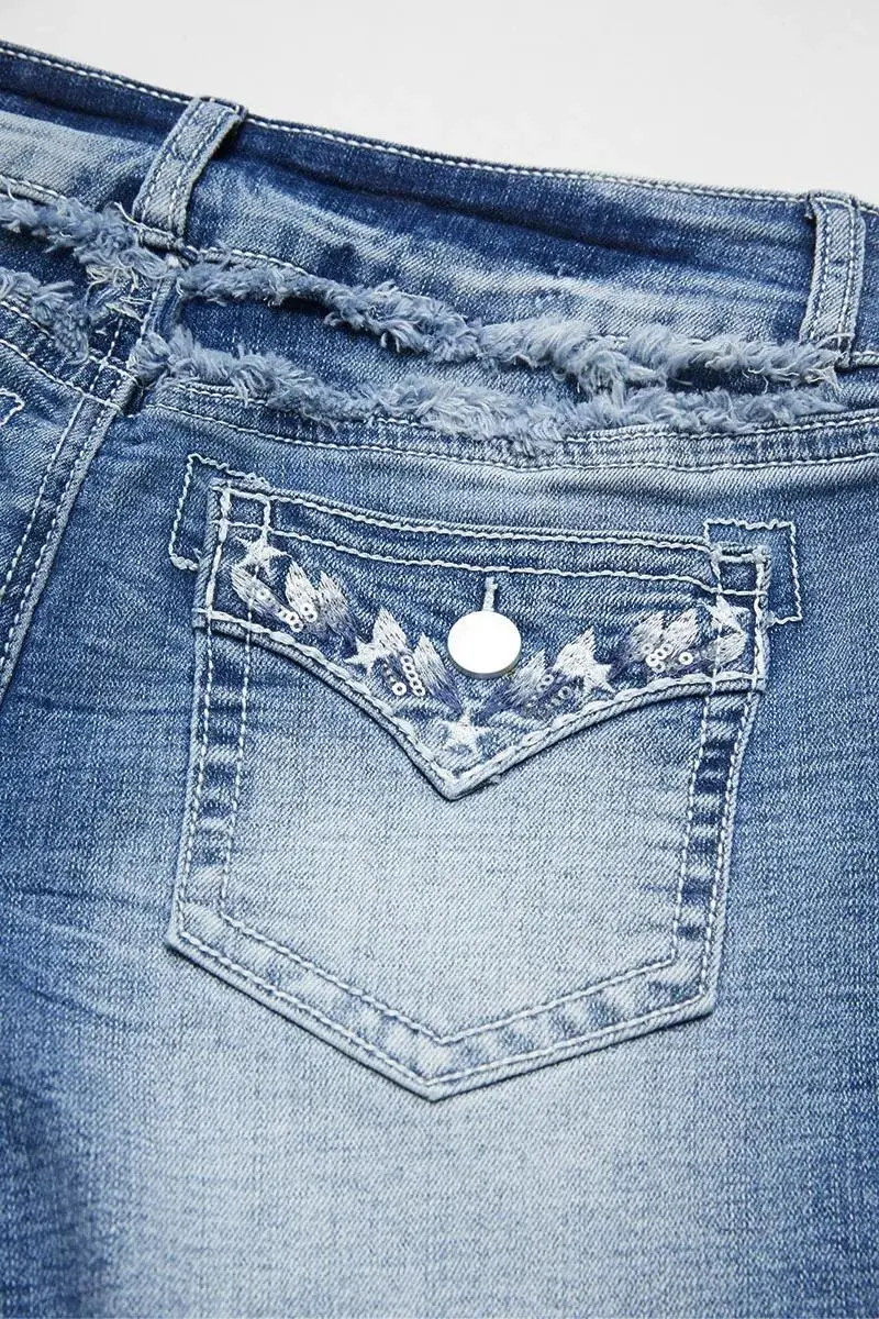 Embroidery Detail Raw Hem High Waist Denim Shorts