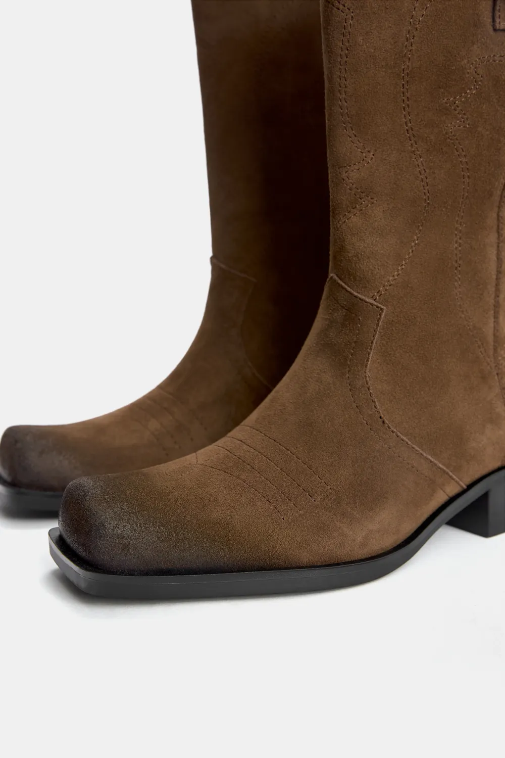 Botas serraje punta cuadrada
