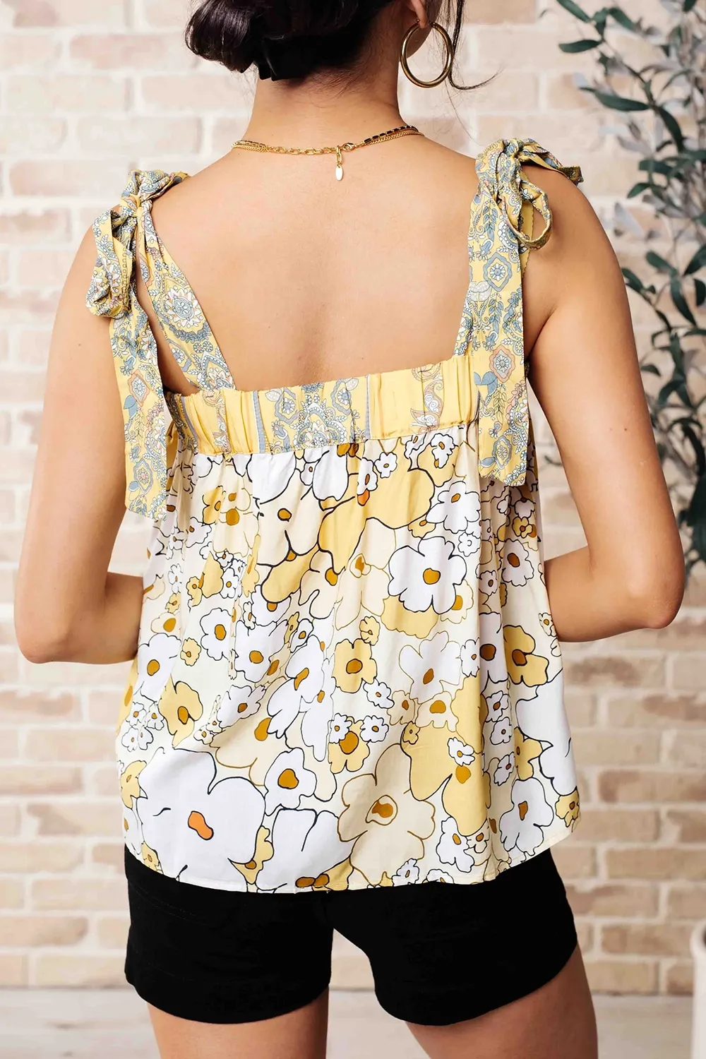 Vacation Style Loose Yellow Printing Tank Tops