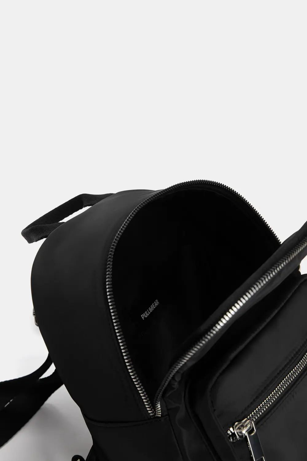 Mini mochila negra nylon