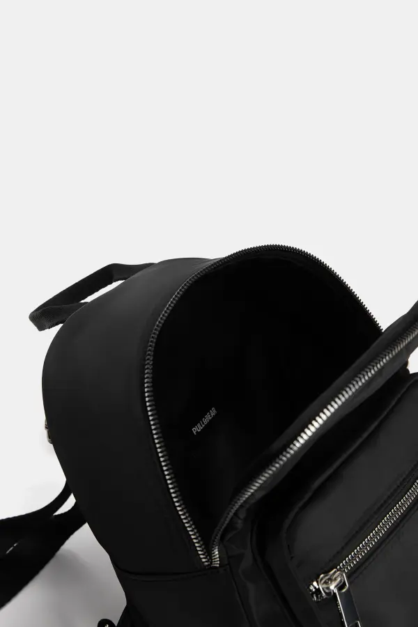 Mini mochila negra nylon