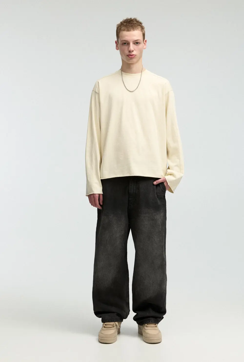 Coated-finish skater jeans