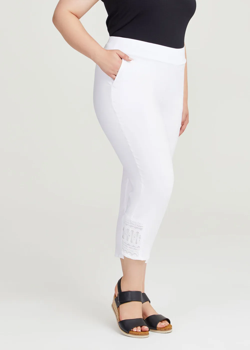 Lace Hem Bamboo Trapeze Crop Pant
