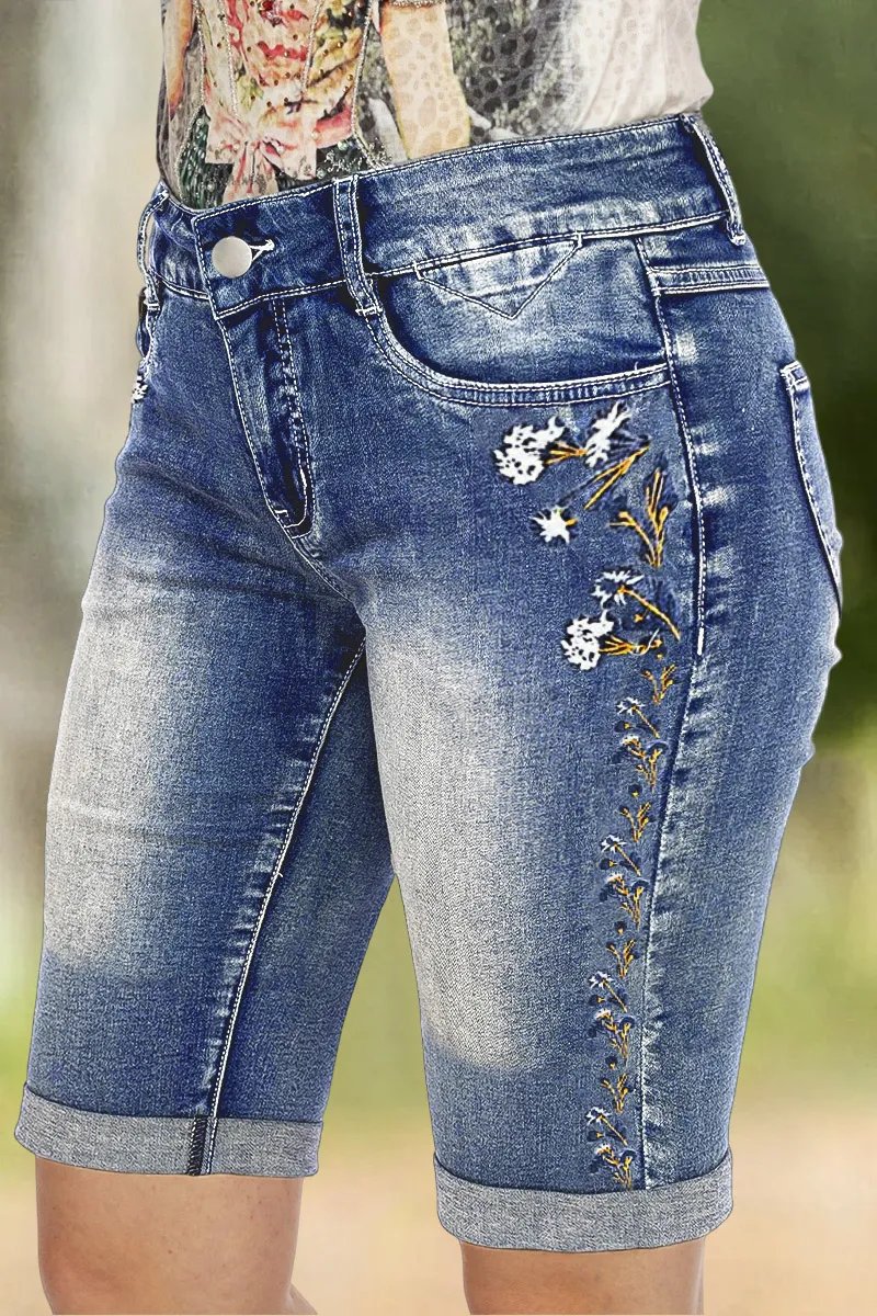 Floral Embroidery Roll Hem Mid Waist Denim Bermuda Shorts