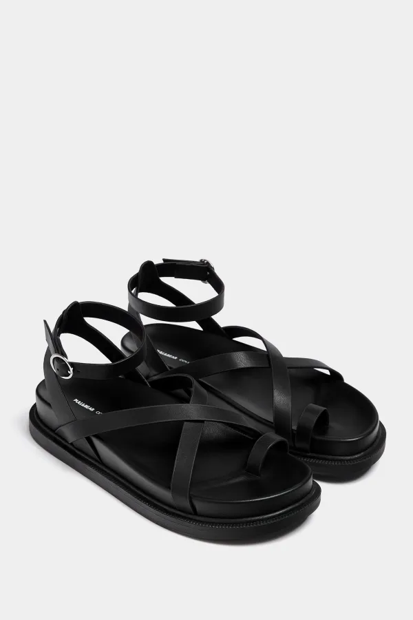 Sandalias planas tiras