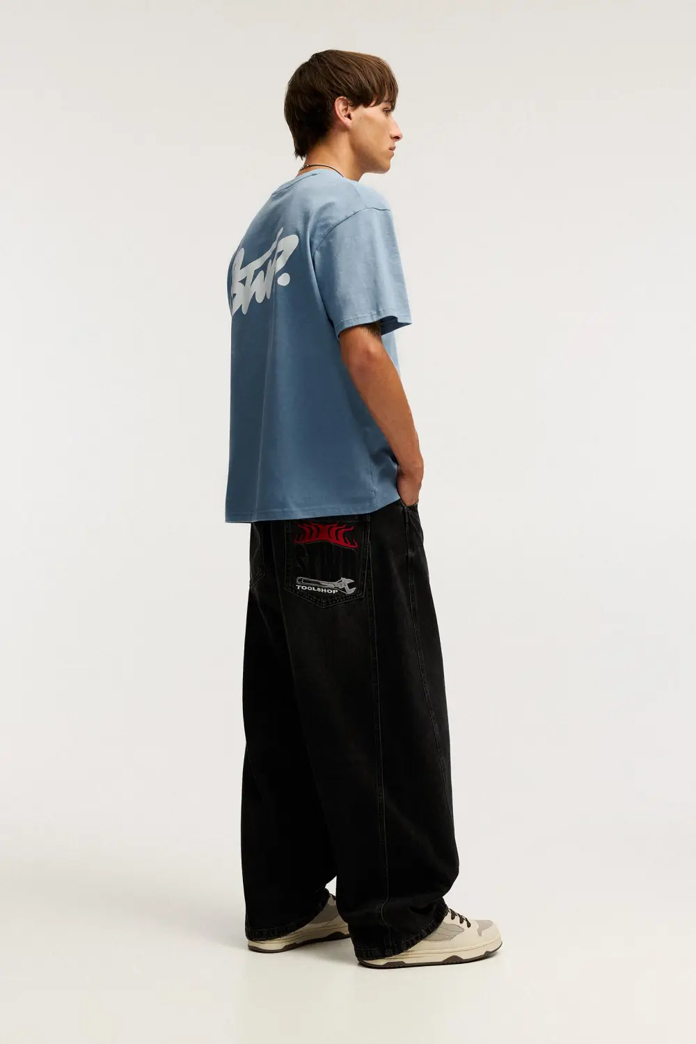 T-shirt with STWD logo