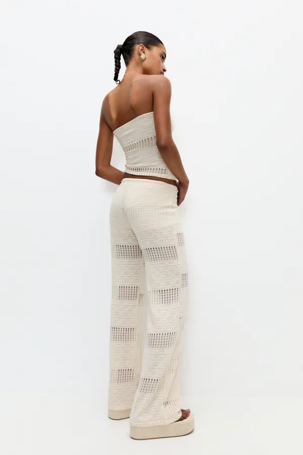 Pantalón calados tipo crochet