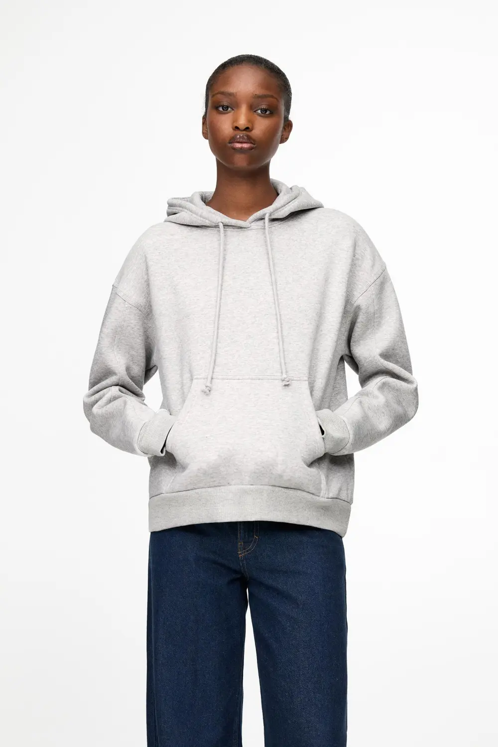 Sudadera básica capucha