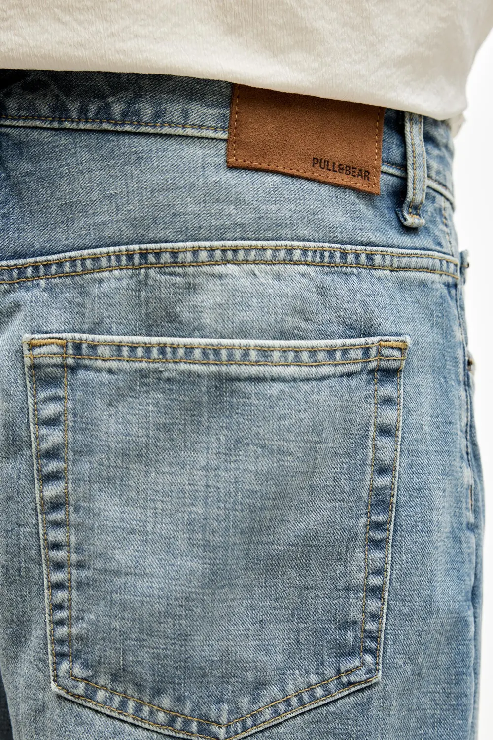 Loose flared jeans