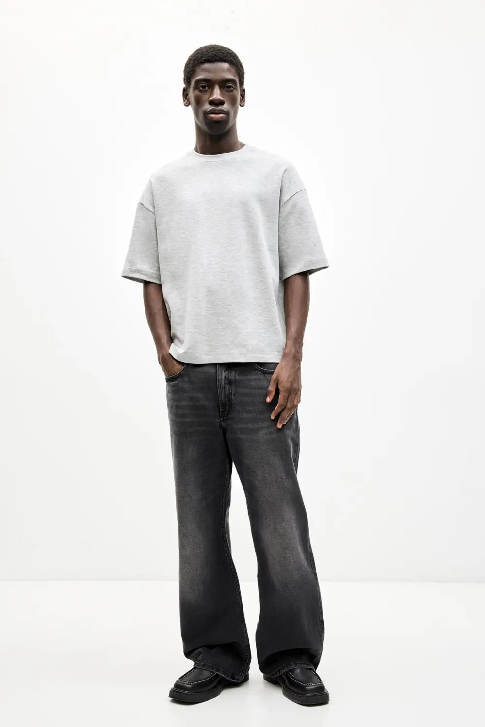 Loose flared jeans