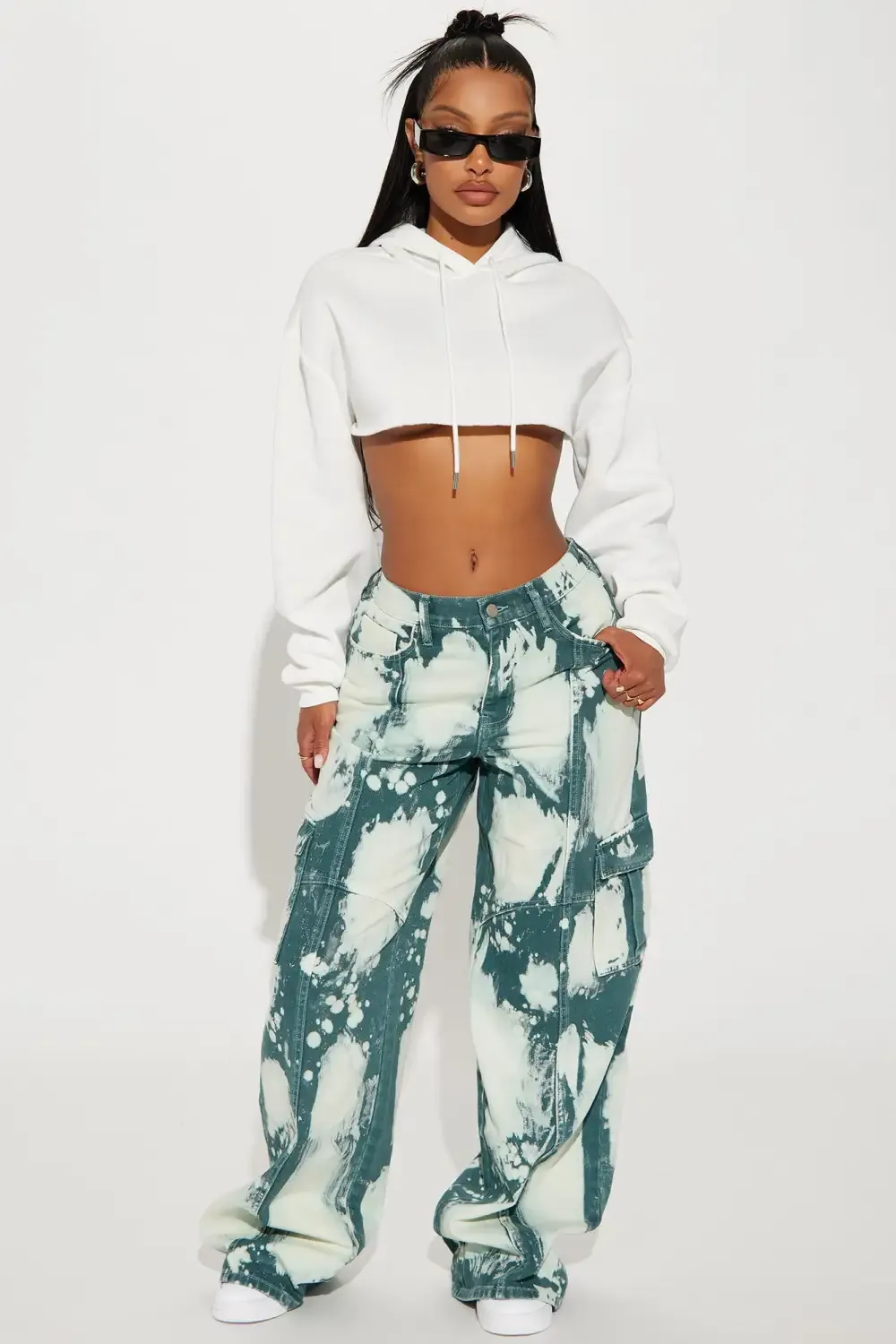 Can't Look Away Easy Waist Cargo Jeans - Blue/combo