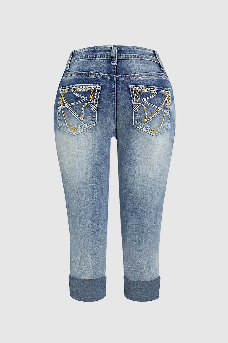 Embroidery Pocket Roll Hem Mid Rise Capri Jeans