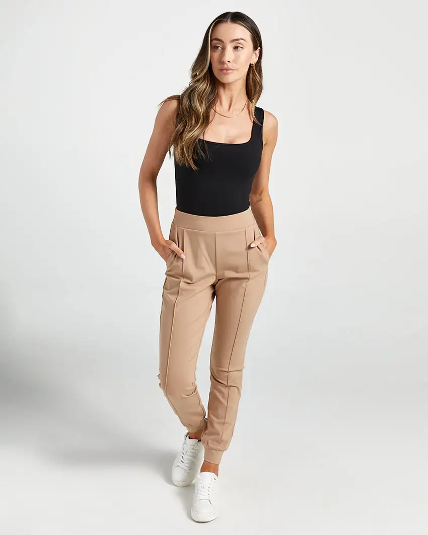 Women'S Elite+ Pintuck Jogger