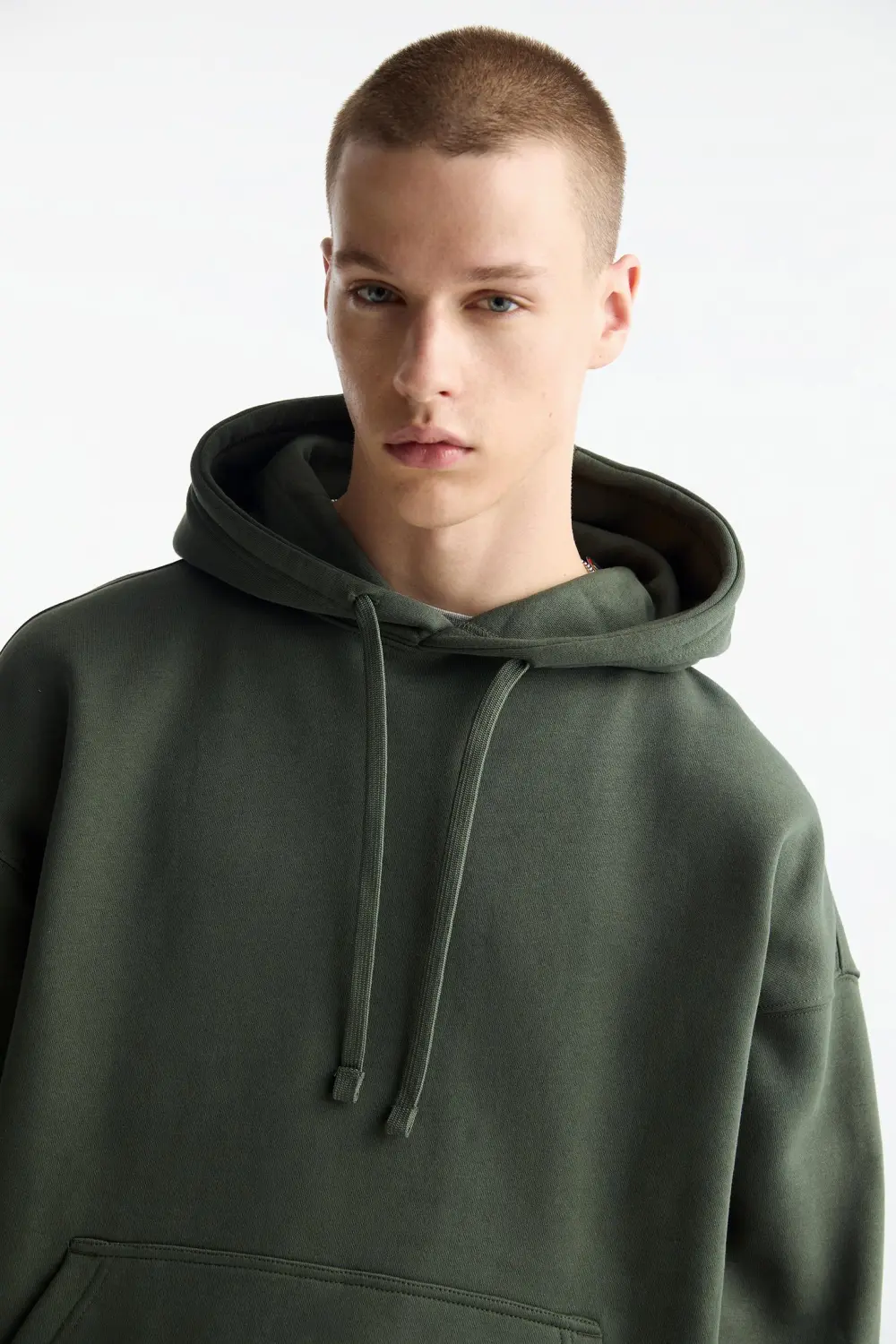 Sudadera básica capucha
