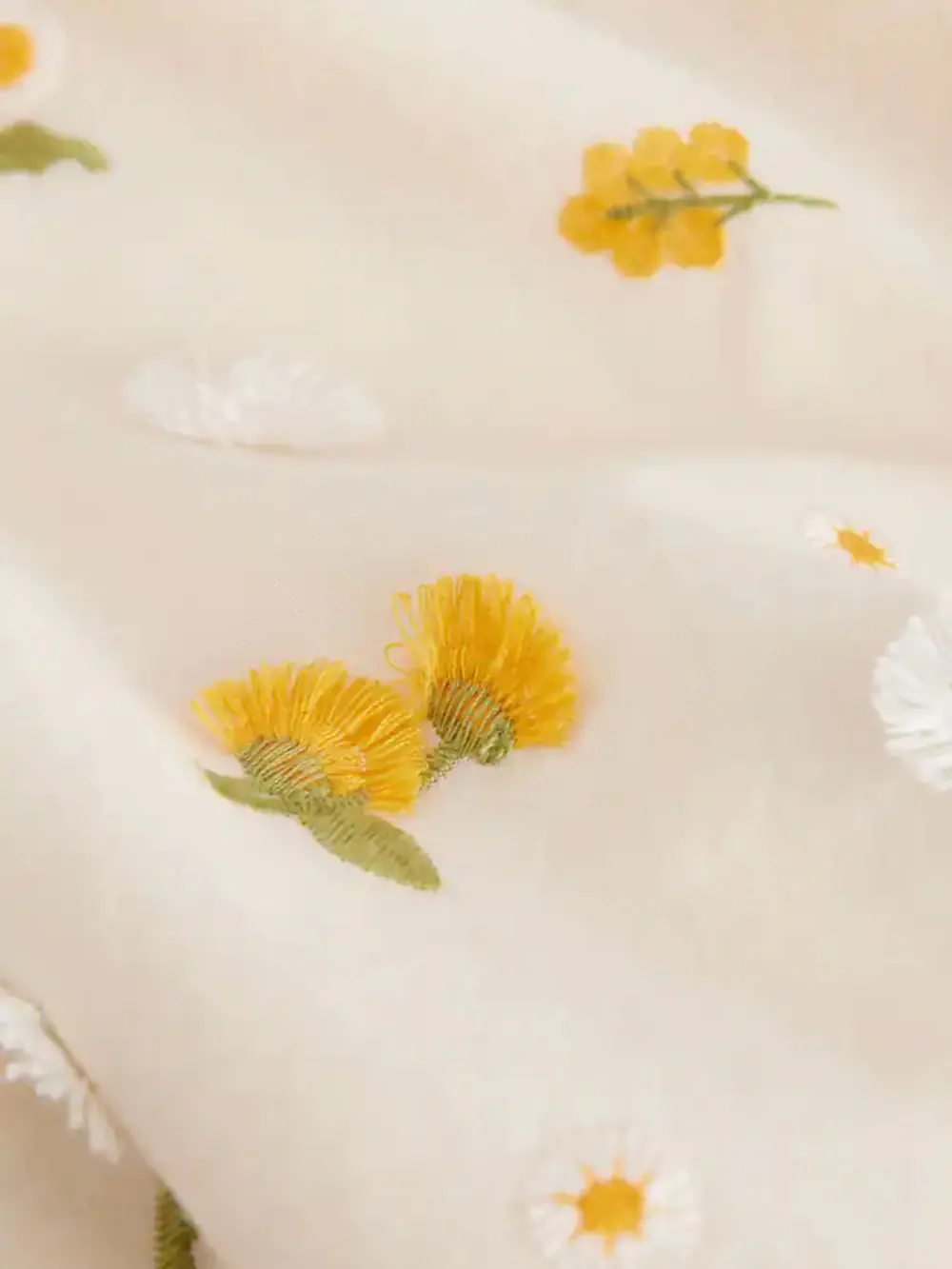 Gentle Yellow Floral Embroidered Slim Dress