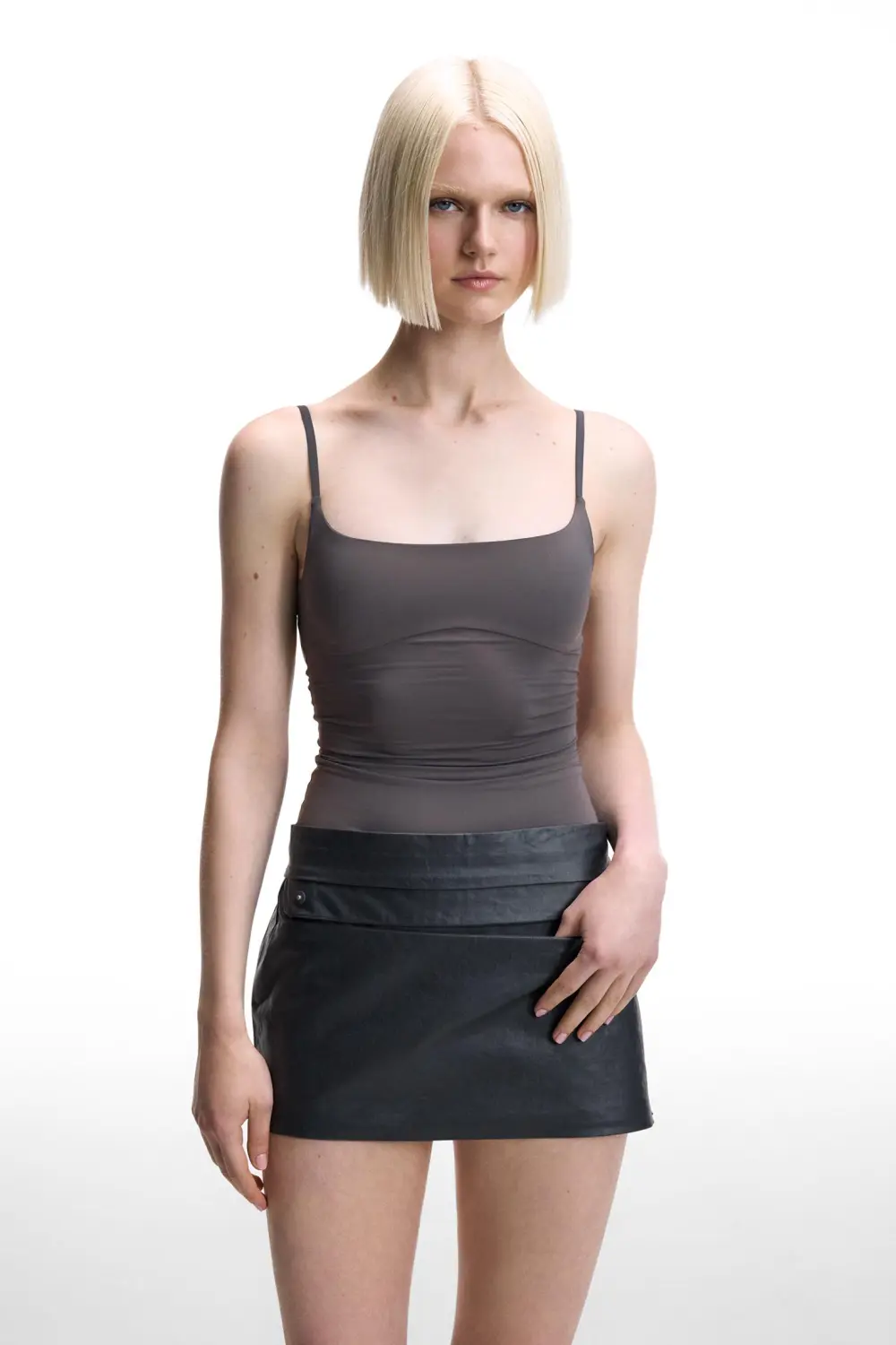 Johanna Parv open back top