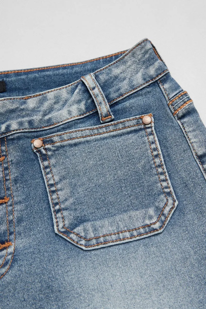 Floral Embroidered Button Fly Mid Rise Capri Jeans