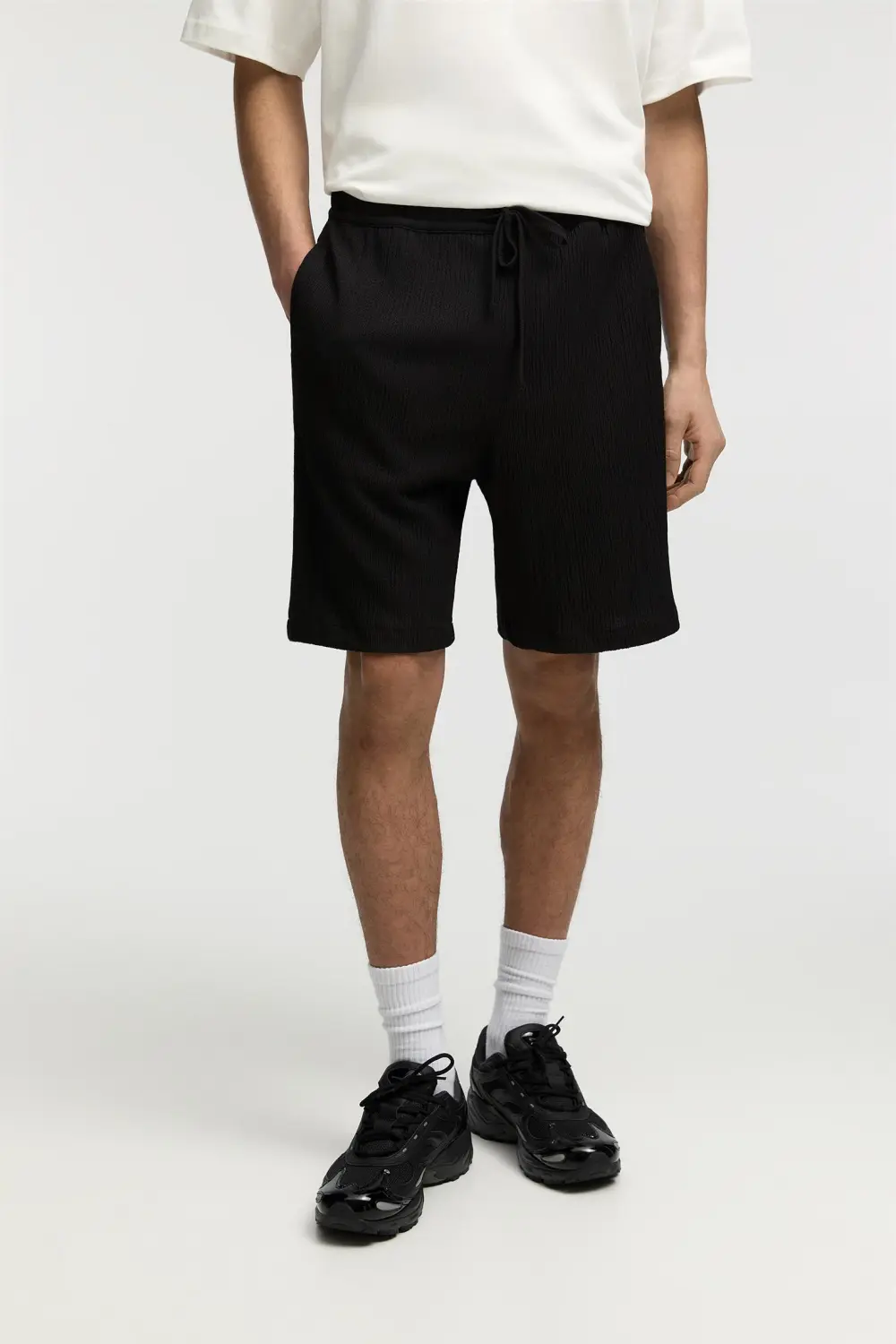 Flowing Bermuda shorts