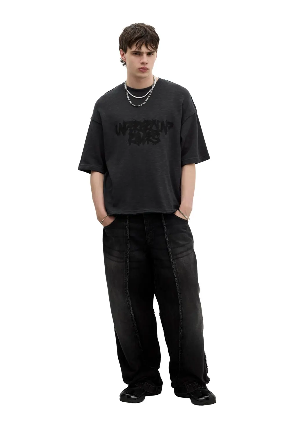 Short sleeve graffiti T-shirt