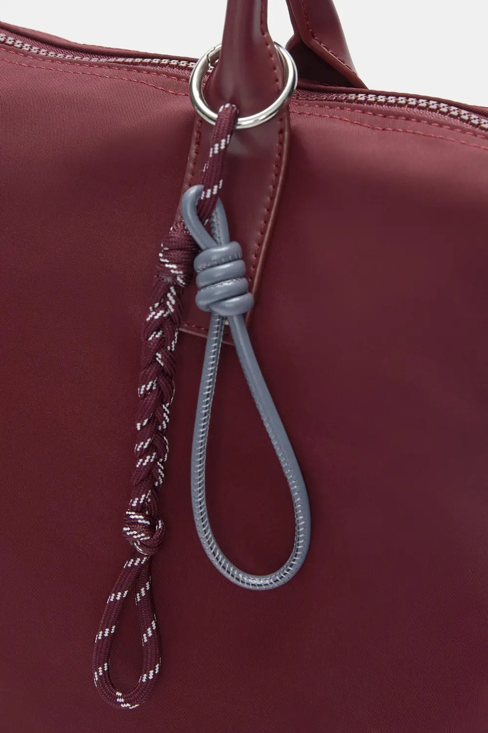 Bolso shopper nylon adorno