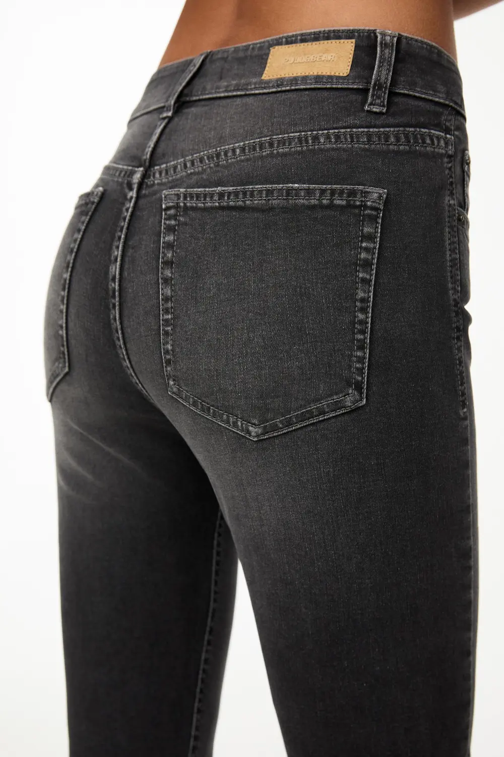Jeans skinny tiro medio