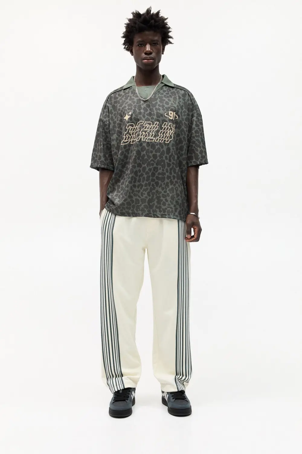 STWD leopard print T-shirt with a polo collar